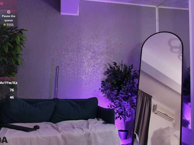 AlmaDelight live webcam show