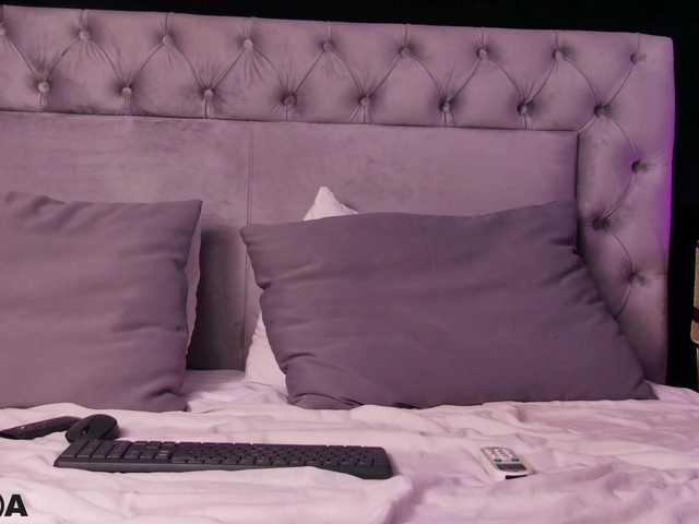 AlmaDelight live cam on BongaCams
