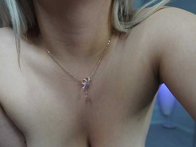 Siella-Dolce live cam on BongaCams