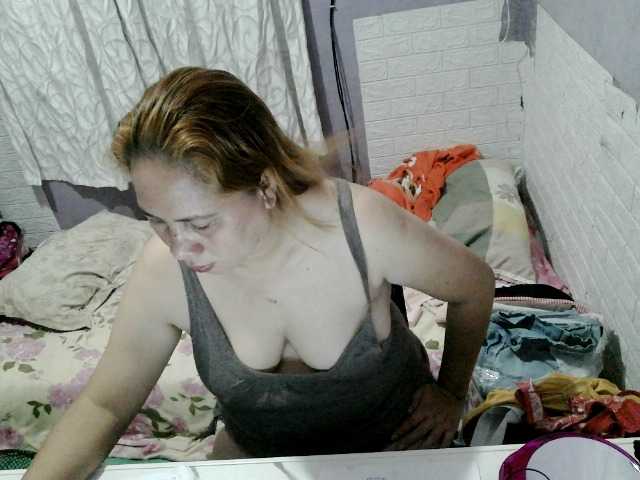 SWEETLILY02 live cam on BongaCams