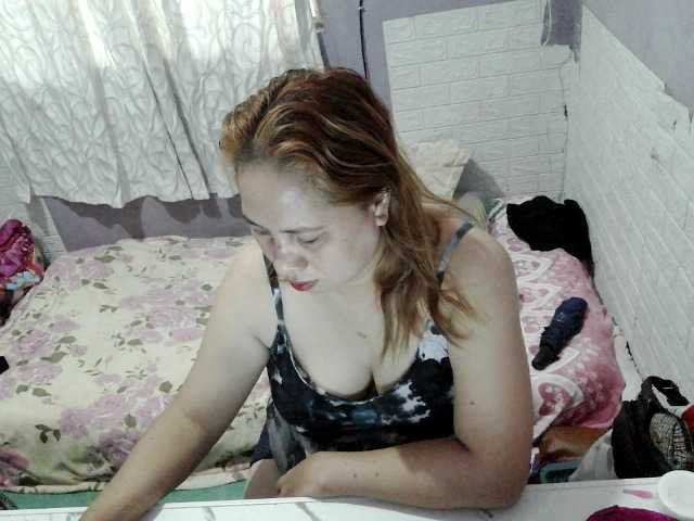 SWEETLILY02 live cam on BongaCams