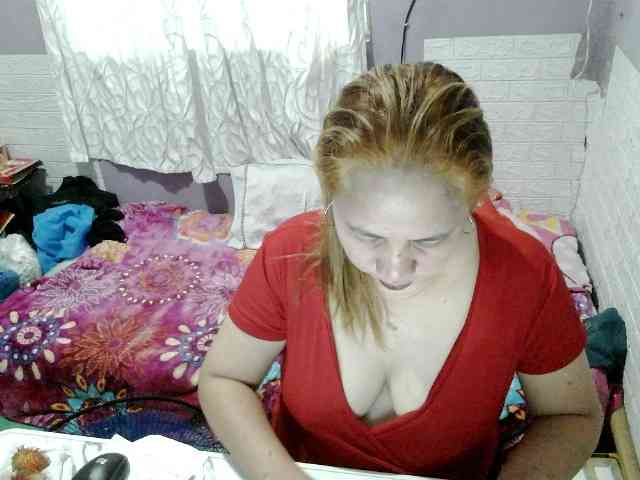 SWEETLILY02 webcam