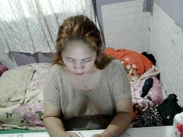 SWEETLILY02 webcam