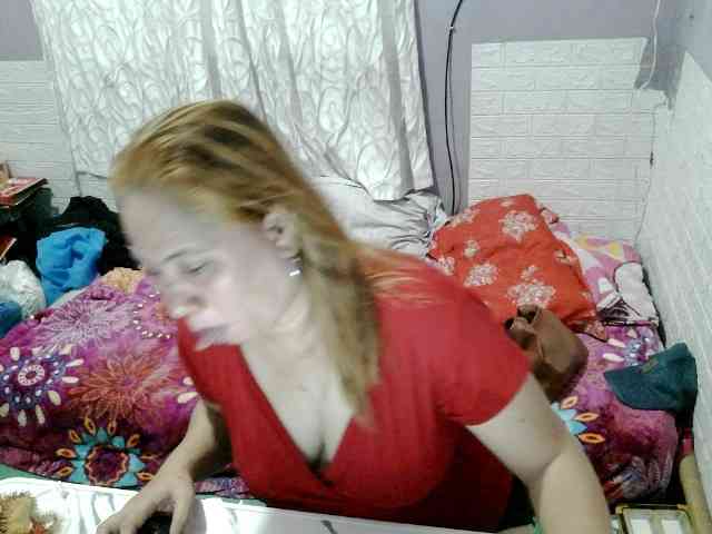 SWEETLILY02 webcam