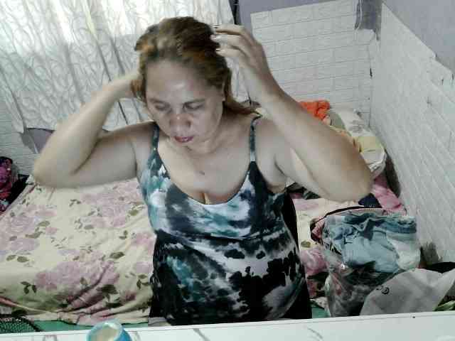 SWEETLILY02 webcam