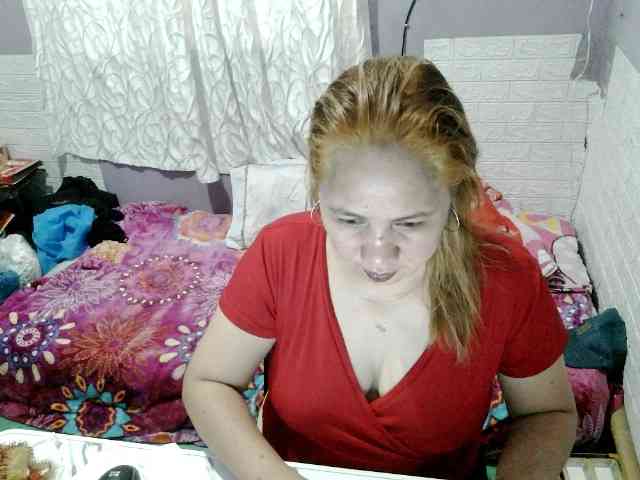 SWEETLILY02 webcam
