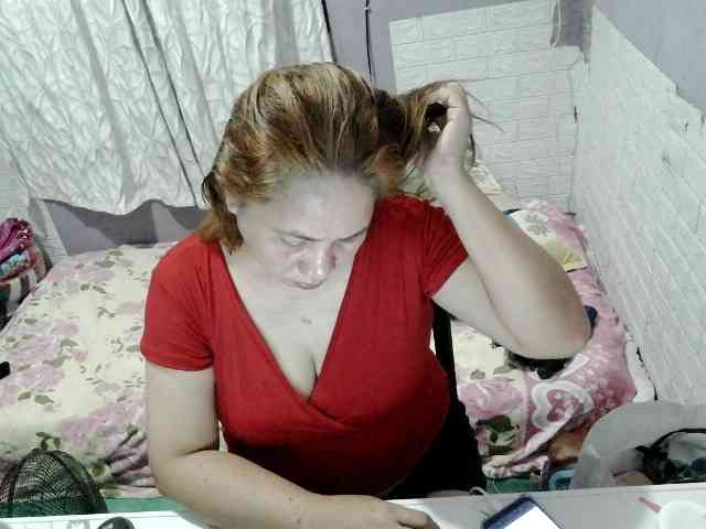 SWEETLILY02 webcam