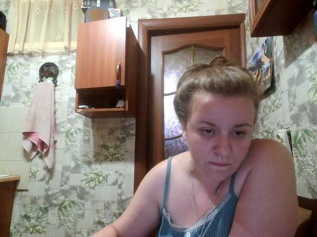 Sladkaye1987 live cam on BongaCams