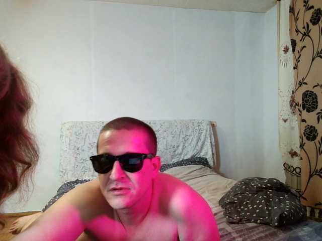 Sladkaye1987 live cam on BongaCams
