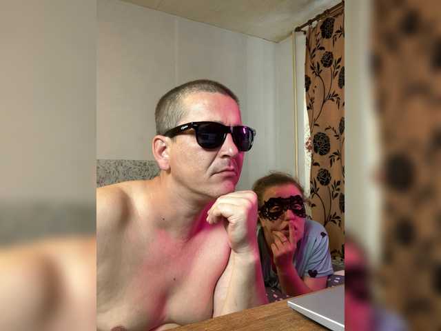 Sladkaye1987 live cam on BongaCams