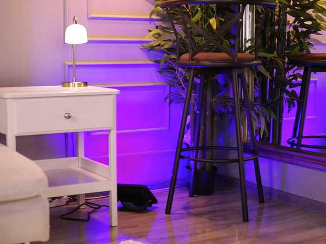 EvieVooss live cam on BongaCams
