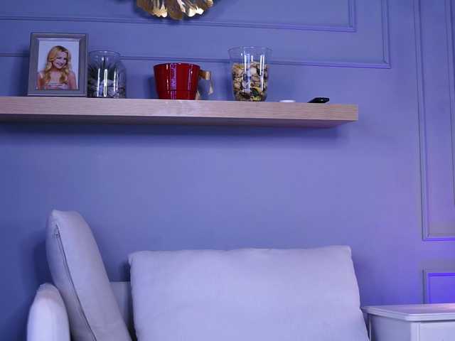 EvieVooss live cam on BongaCams