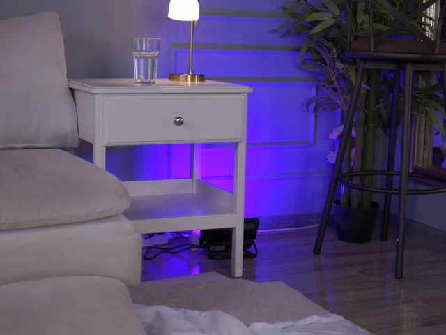 EvieVooss live cam on BongaCams