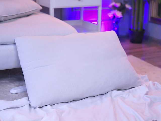 EvieVooss live cam on BongaCams