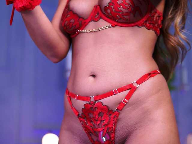EvieVooss live cam on BongaCams