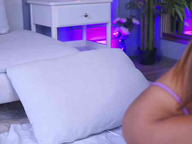 EvieVooss webcam