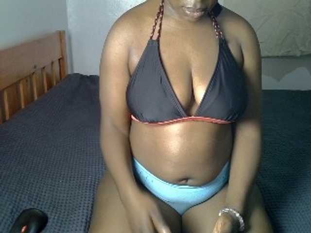 Sherry22 live cam on BongaCams