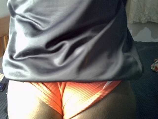 Sherry22 live cam on BongaCams