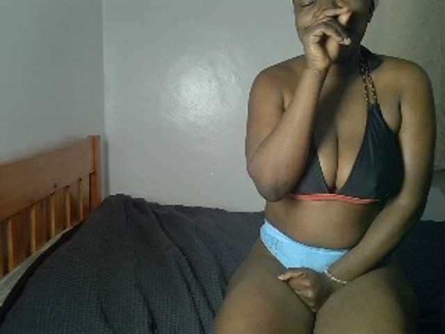 Sherry22 live cam on BongaCams