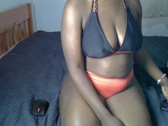 Sherry22 live cam on BongaCams