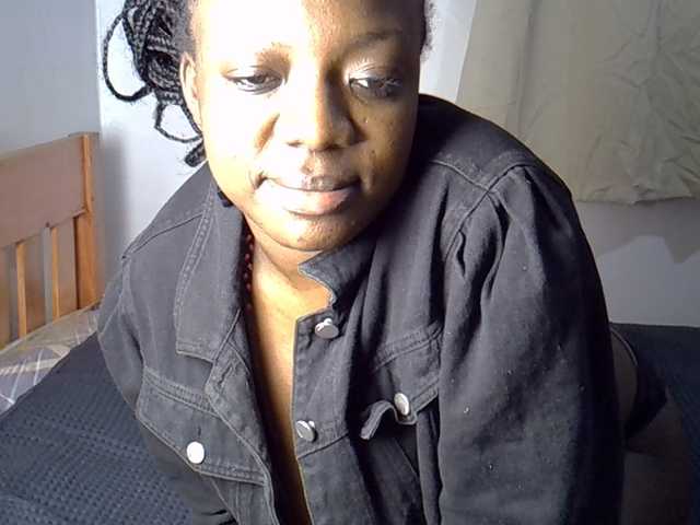 Sherry22 live cam on BongaCams