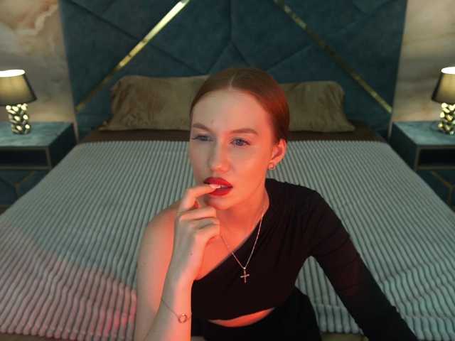 CamillaRosee live cam on BongaCams