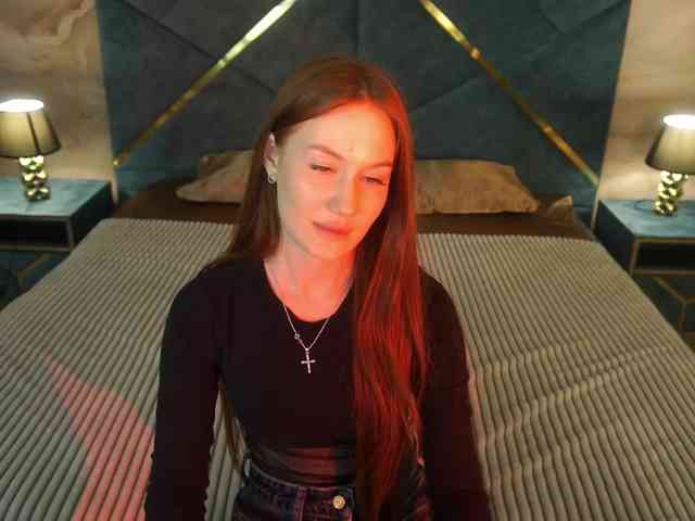 CamillaRosee - Girl 