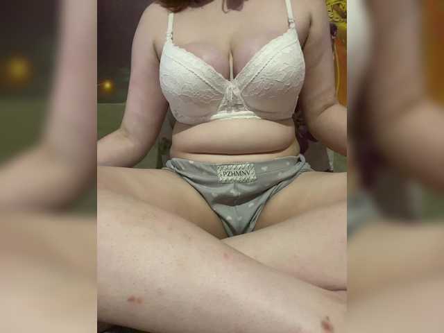 riris-feet live cam on BongaCams
