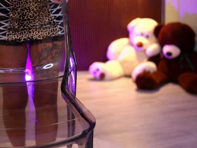 CelineDyor live webcam show