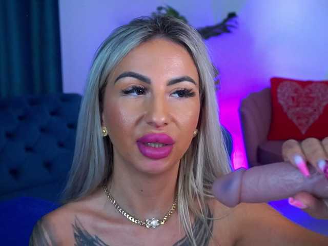 CelineDyor live cam on BongaCams