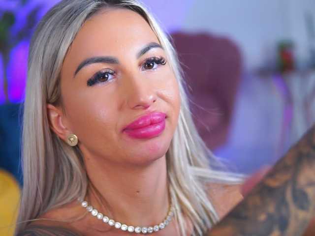 CelineDyor live cam on BongaCams
