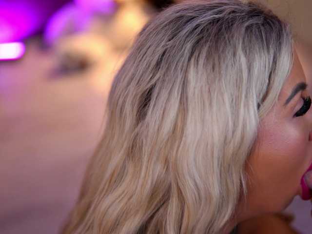 CelineDyor live cam on BongaCams