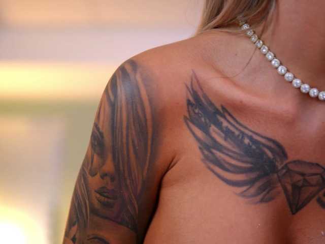 CelineDyor live webcam show
