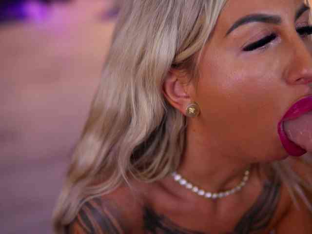 CelineDyor webcam