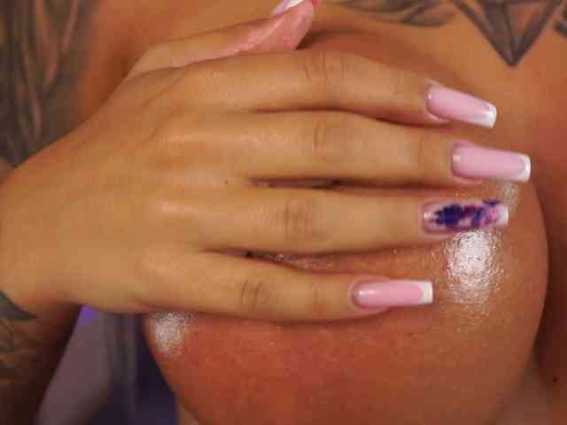 CelineDyor webcam