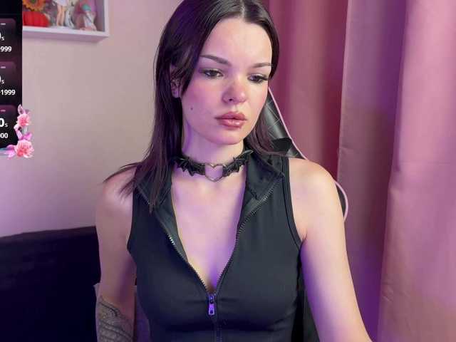 PlayfulJulia live cam on BongaCams