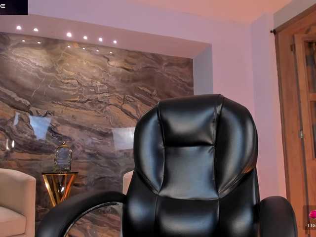 CaitlynBell live cam on BongaCams