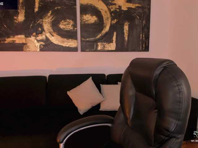 CaitlynBell live cam on BongaCams