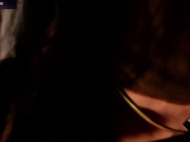 CaitlynBell, en directo ahora en BongaCams