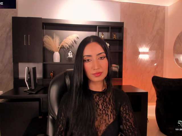 CaitlynBell live cam on BongaCams