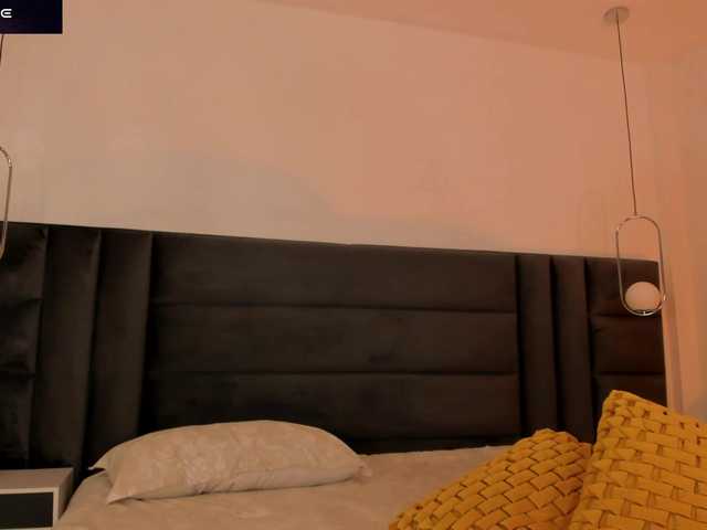 CaitlynBell live cam on BongaCams