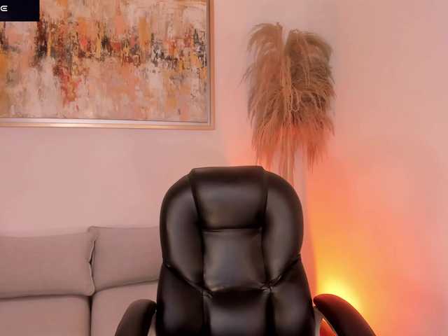 CaitlynBell live cam on BongaCams