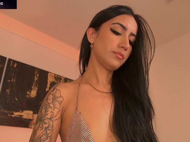CaitlynBell live webcam show
