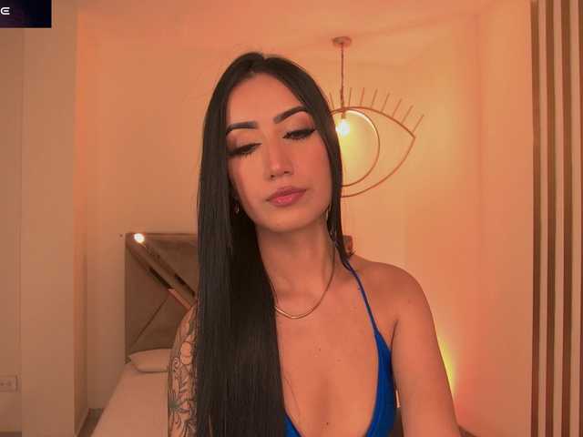 CaitlynBell live cam on BongaCams