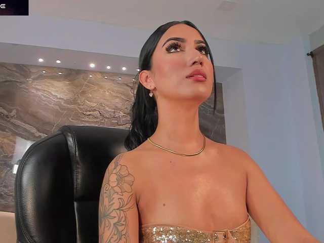 CaitlynBell live cam on BongaCams