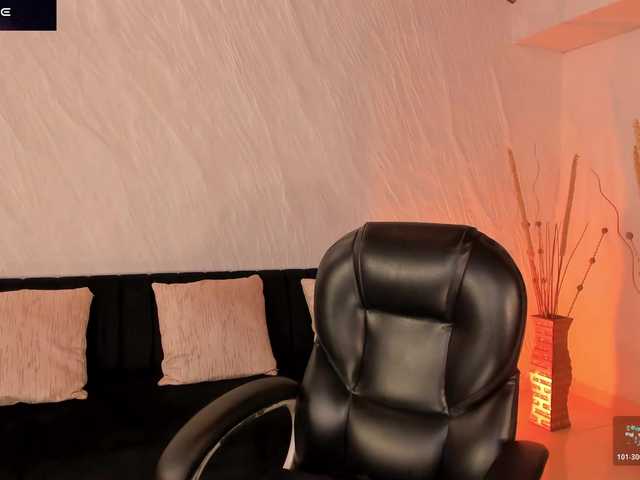 CaitlynBell live cam on BongaCams