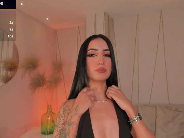 CaitlynBell live cam on BongaCams