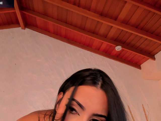 Caitlynbell live cam