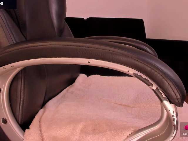 CaitlynBell live cam on BongaCams