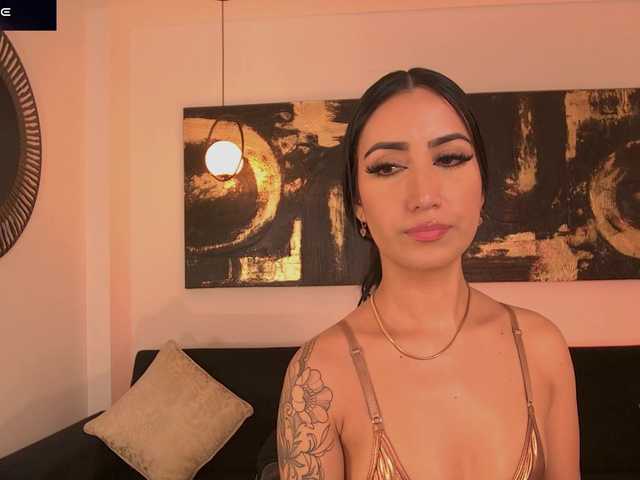CaitlynBell live webcam show